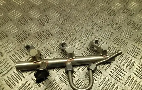 Fiat 600 Fuel distributor 9846984680