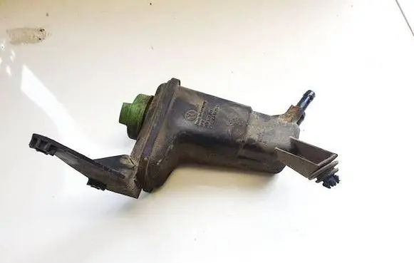 Skoda Superb B5 (3U) Power steering fluid tank/reservoir 3B0422371