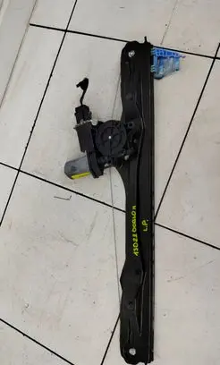 Fiat Doblo Front door window regulator with motor 