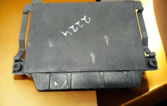 Mercedes-Benz CLS C219 Other control units/modules A2195450332