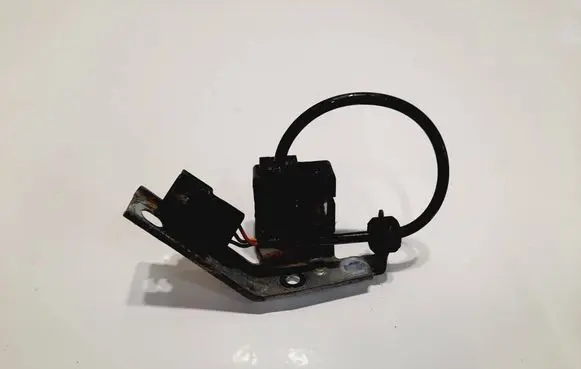 Infiniti FX Front height sensor lever 