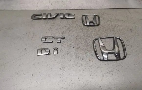 Honda Civic Manufacturers badge/model letters 75700S6A0030