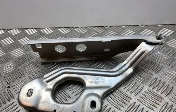 Audi A6 S6 C8 4K Engine bonnet/hood hinges 4K0823301