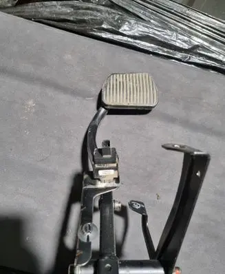 Volvo V70 Brake pedal 8622064