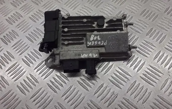 Peugeot 308 Start/Stop control module 9819598180