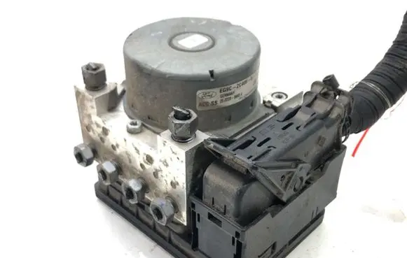 Ford Mondeo MK V ABS Pump EG9C-2C405-EJ
