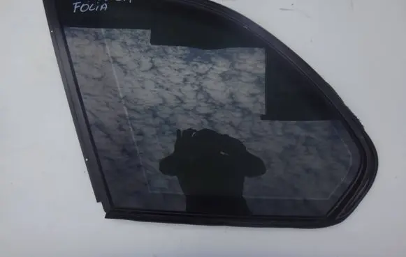 BMW X5 E53 Rear side window