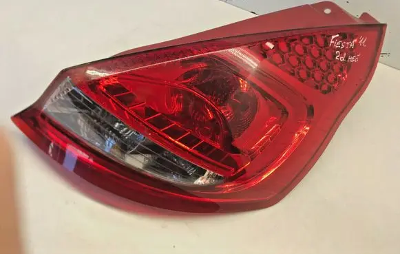 Ford Fiesta Rear/tail lights 8A6113404A nr501