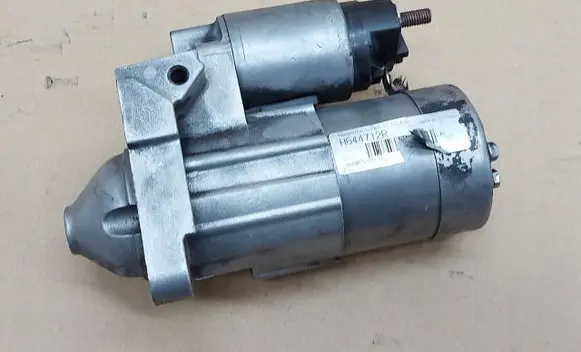 Renault Megane II Starter motor M000T91581H644712R