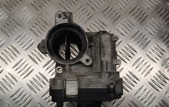 Opel Zafira B Throttle valve 48CPD1 C146
