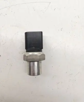 Audi Q5 SQ5 8R Air conditioning (A/C) pressure sensor 4H0959126 801648 05087