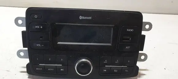 Radio/CD/DVD/GPS head unit