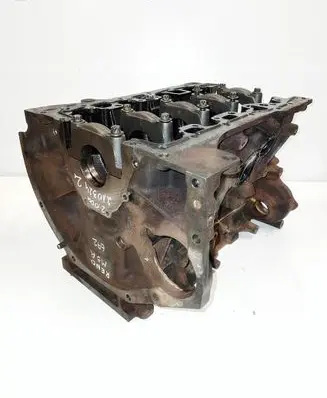 Opel Vivaro Engine block M9R630BS