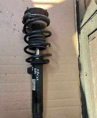 BMW X1 E84 Front shock absorber/damper 6851335 31316851335