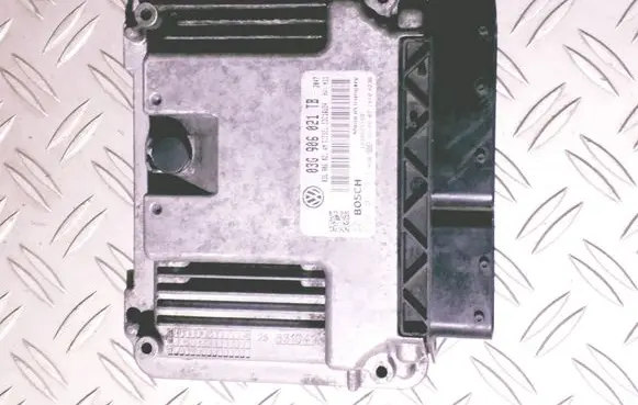 Skoda Octavia Mk2 (1Z) Injection control unit/module 03G906021TB 0281014711 EDC16U34