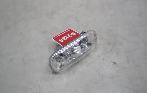 Audi A6 S6 C6 4F Front fender indicator light 8E0949127