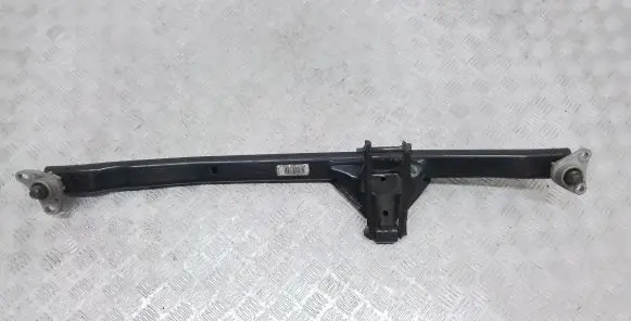 Volvo XC90 Engine mount bracket 30671357 8666205