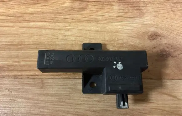 Volkswagen Touareg II Keyless (KESSY) go control unit/module 8K0907247 03542221