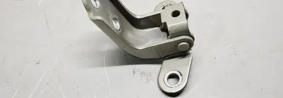 KIA Sportage Front door upper hinge A046057 793102H000