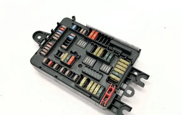 BMW 3 F30 F35 F31 Fuse module 9337880 933788001