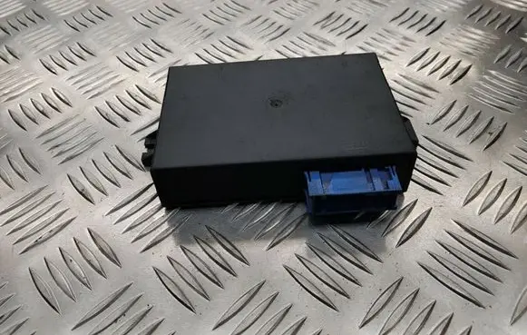 BMW 7 E38 Cruise control unit/module 8369062