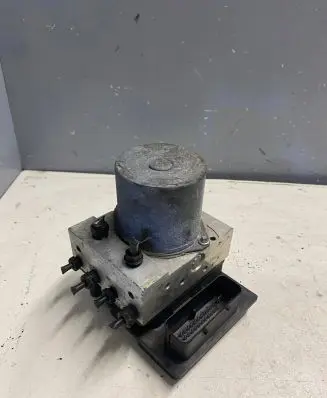 BMW 5 E60 E61 ABS Pump 6758743 359L3180604 0265234134