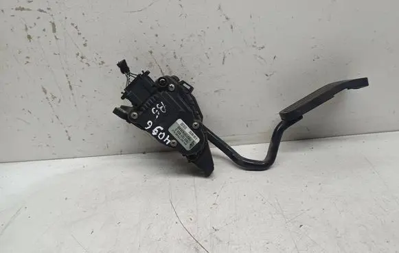 Volkswagen Sharan Accelerator throttle pedal 7M3721603D YM219F836AB