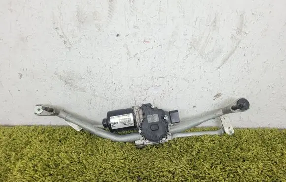 Jaguar XE Front wiper linkage and motor W000060842