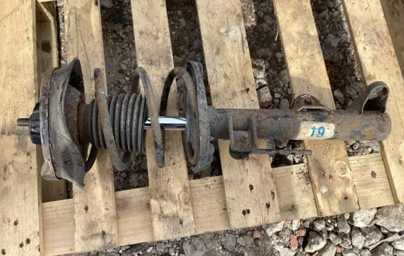 Mercedes-Benz C W203 Front shock absorber/damper 824904553994 A2033204130