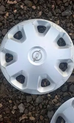 Opel Corsa D R15 wheel hub/cap/trim 24443198