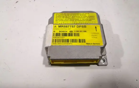 Mitsubishi Colt Airbag control unit/module MR587757 0285001686