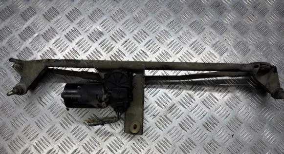 Volvo V70 Front wiper linkage and motor 0390241133 9169321