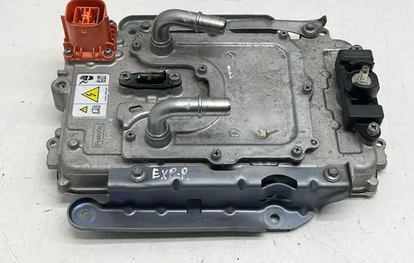 Ford Explorer VI Voltage converter inverter HU5A14B218AB L1M814G646AE L1M814B277AF