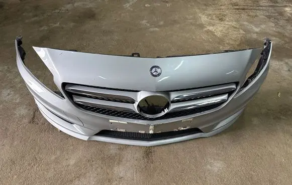 Mercedes-Benz A W176 Front bumper 12779981