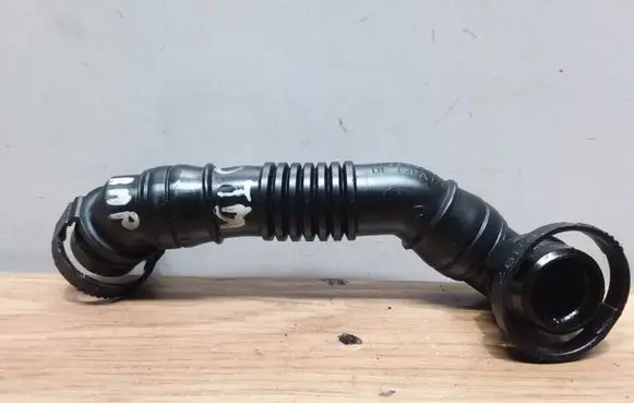 Breather/breather pipe/hose