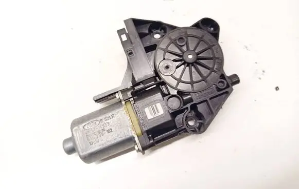 Ford Focus Front door window regulator motor 0130822216