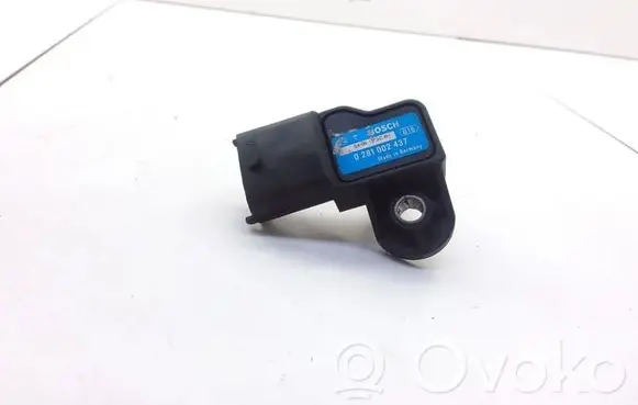 Opel Vectra C Air pressure sensor 0281002437