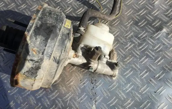 Nissan Almera Master brake cylinder