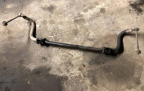 Jeep Grand Cherokee (WK) Active stabilizer 