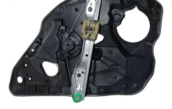 Rear window lifting mechanism without motor