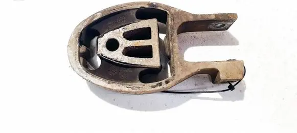 Ford Galaxy Engine mount bracket 