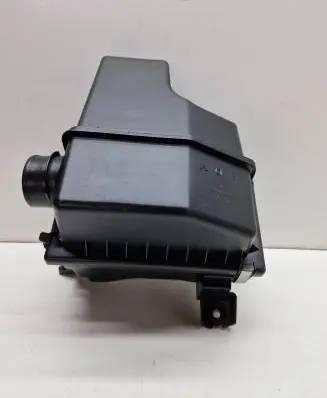 Mitsubishi Colt Air filter box MN130287 MN130286 A1350900301