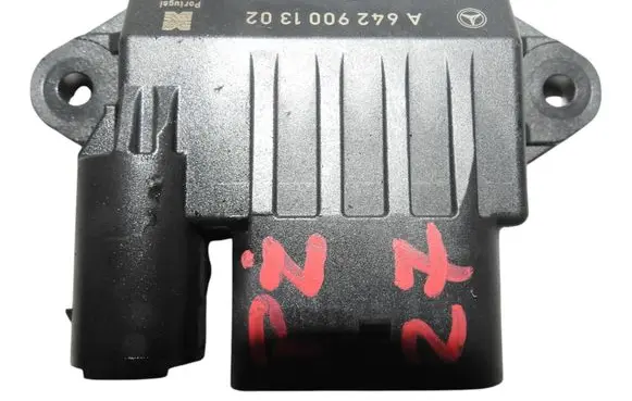 Mercedes-Benz E C207 W207 Glow plug pre-heat relay A6429001302