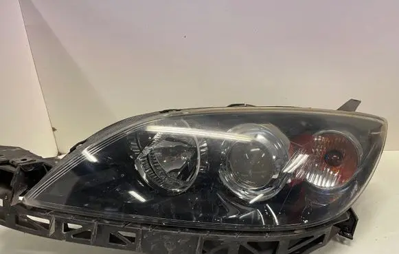 Mazda 3 I Headlight/headlamp