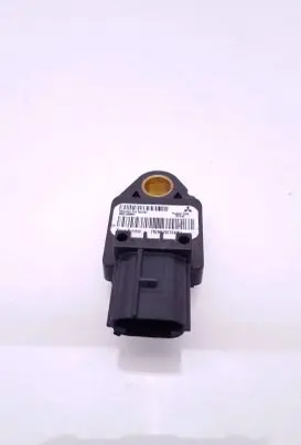 Mitsubishi Outlander Airbag deployment crash/impact sensor 8651A001 39754C TBZME2077Z4061