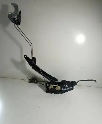 Hyundai Terracan Front door lock