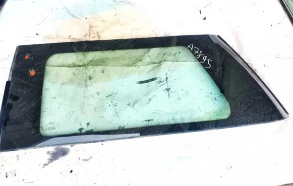 Mini One - Cooper R50 - 53 Rear side window