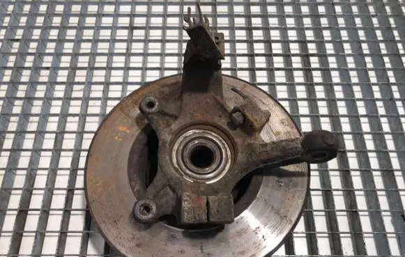 Opel Movano A Front wheel hub spindle knuckle 