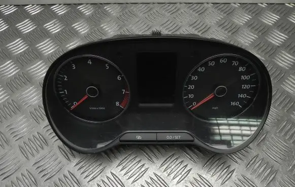 Volkswagen Polo V 6R Speedometer (instrument cluster) 6R0920960B