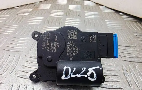 Audi A1 Air flap motor/actuator 2Q0907511D
